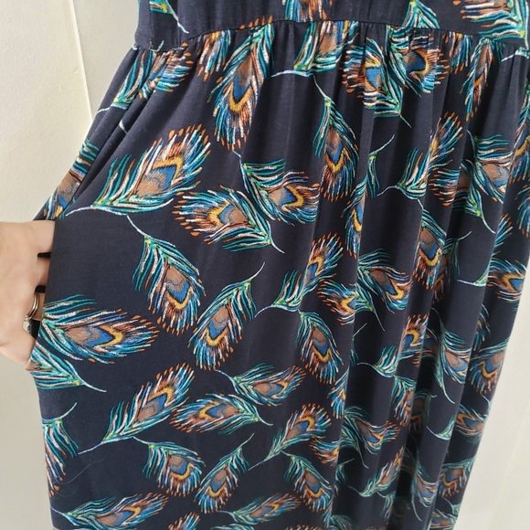 Peacock print midi dress - Picture 2 of 3